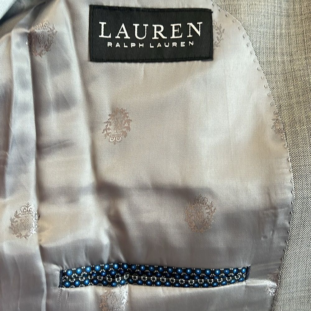 Ralph Lauren Classic Fit Suit Jacket in Light Grey, NWT, Size 40 Short - Picture 8 of 10